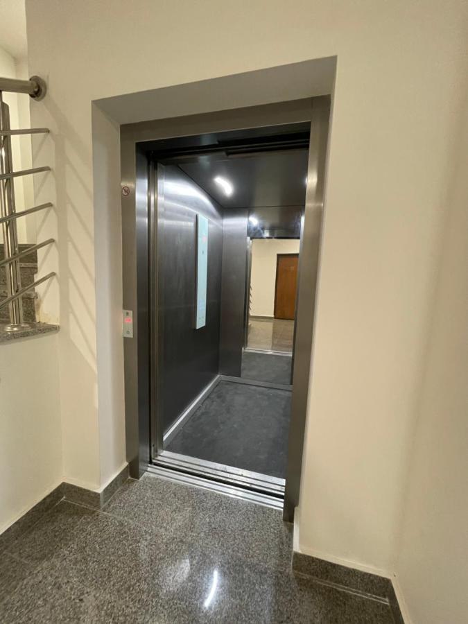 Apartman Azure *