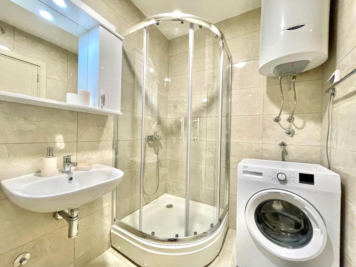 Apartman Azure *