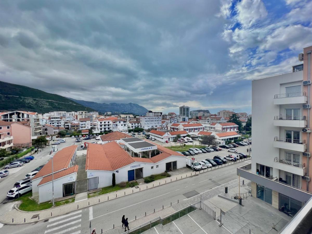 Apartman Azure *