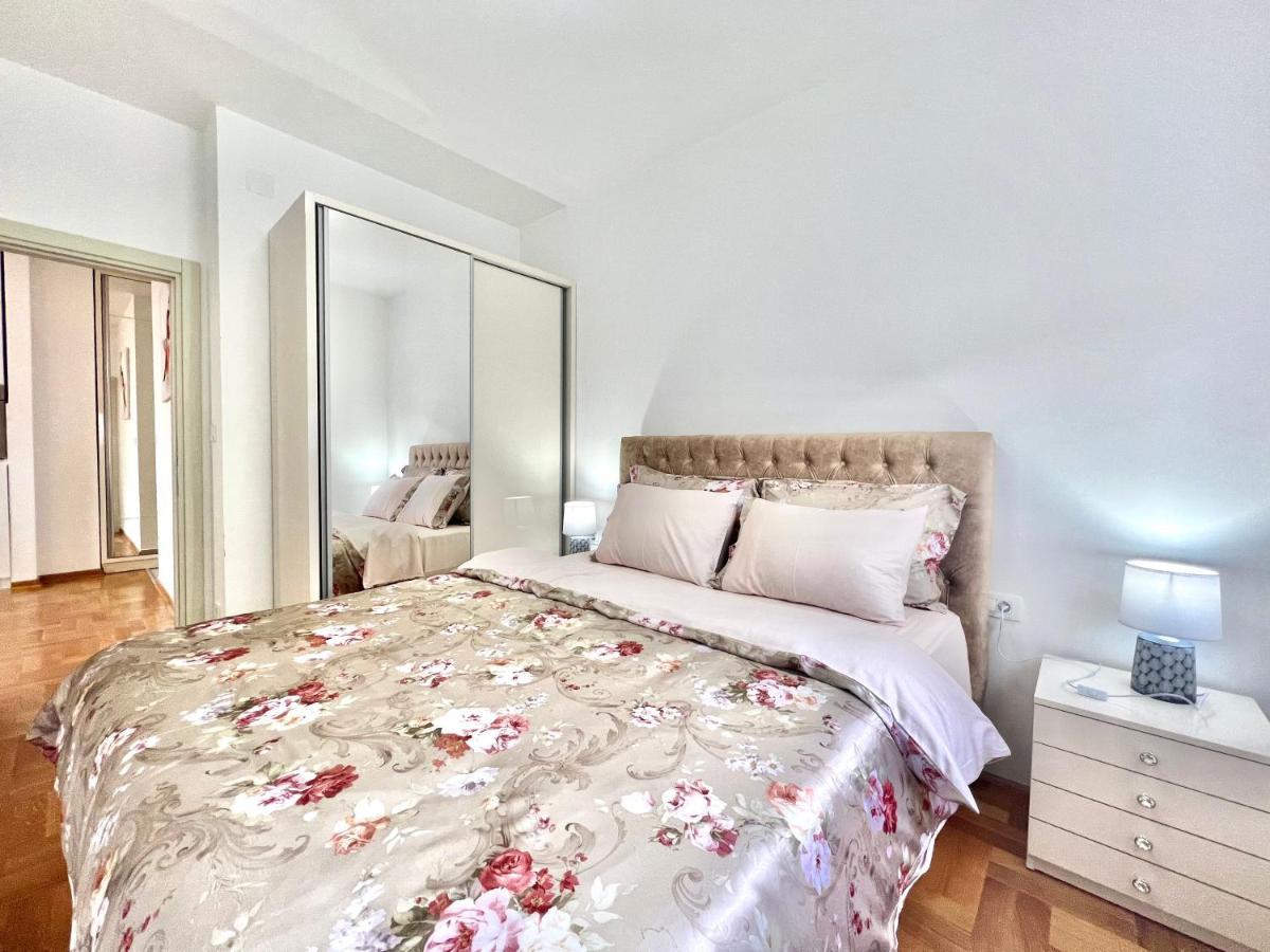 Apartman Azure *